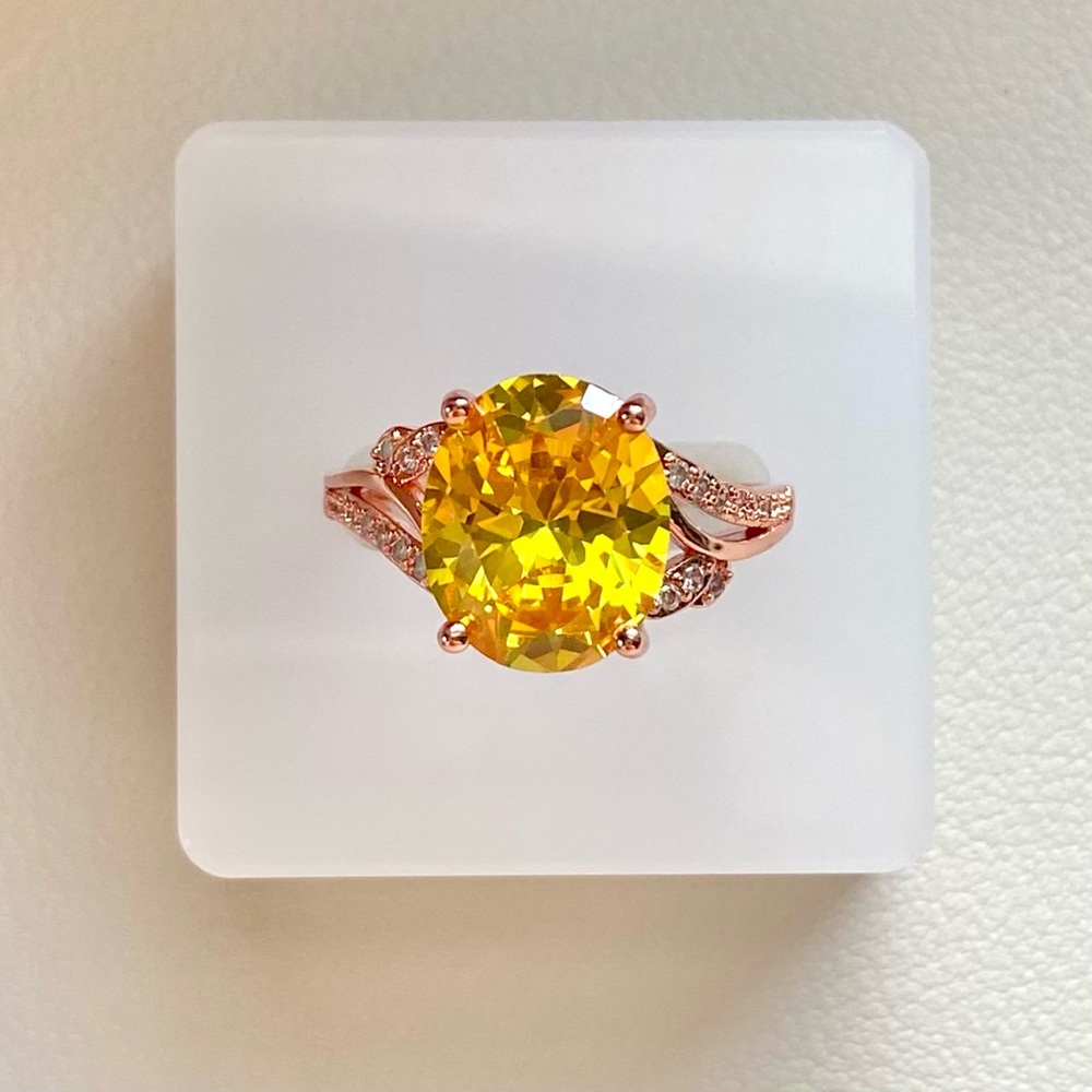 Elegant Yellow Crystal Rose Gold Ring